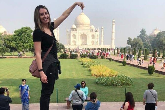 Private Day Tour of Taj Mahal by India's Fastest Train or Car - All Inclusive - Lunch at a 5-star restaurant: plan for a real break