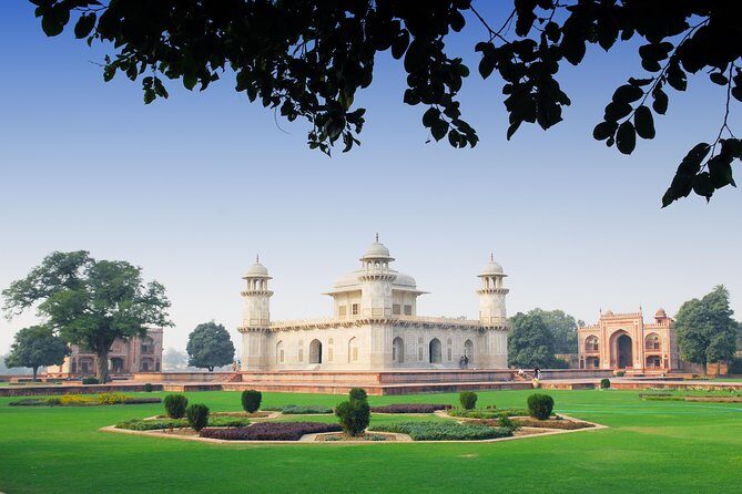Private Day Trip to Agra includes Taj Mahal and Agra Fort from Delhi - Agra Fort: where the Mughal power sits in brick and stone