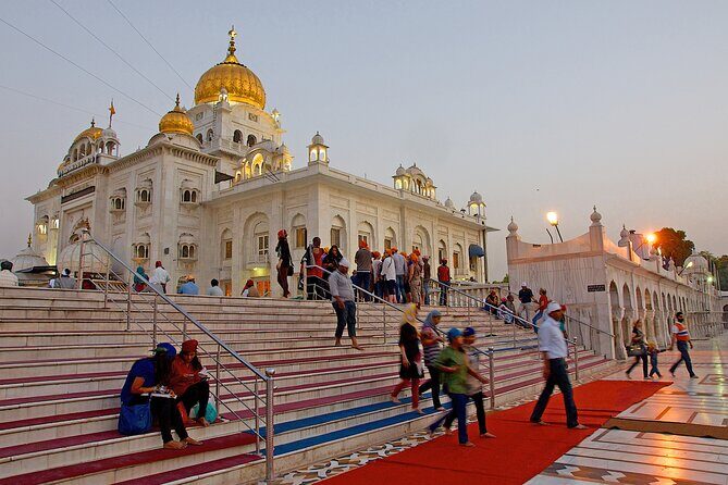 Private Full or Half Day Old and New Delhi City Tour - Riding Through Old Delhi by Cycle-Rickshaw