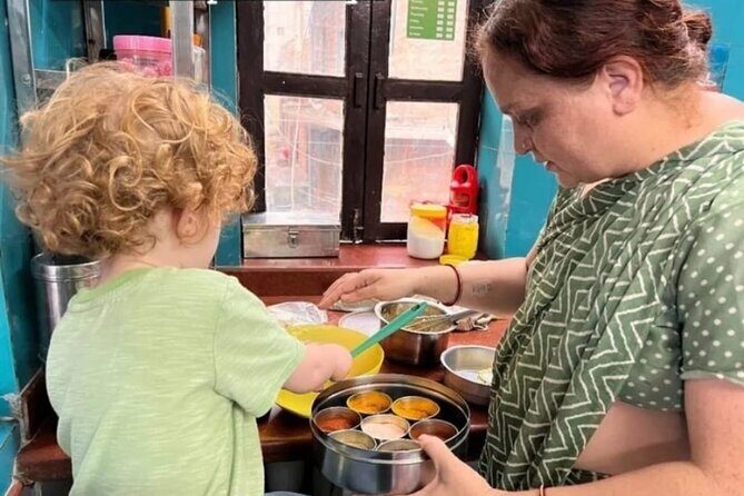Private Guided Cooking Workshop Experience in Jodhphur - What you’ll cook: dal, paneer, and paratha for North Rajasthan flavor