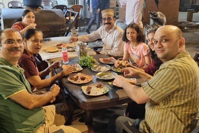 Private Guided Non-Veg Street Food Walking Tour in Muslim Quarter - Weather, Timing, and How to Avoid a Bad Day