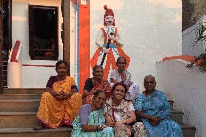 Private Guided Spiritual Walk in Banganga Hindu Temples - Stop 1: Banganga Tank, a sacred water body you can circle like pilgrims