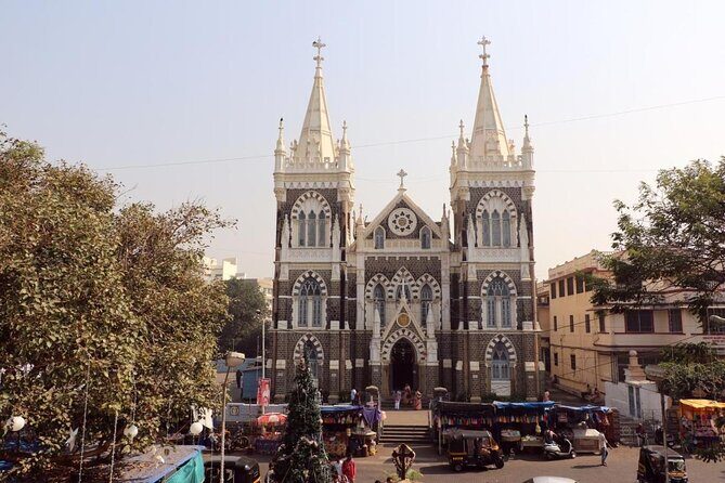 Private Guided Walking Tour in Bandra Queen of Suburbs - Key things to love about this Bandra walking tour