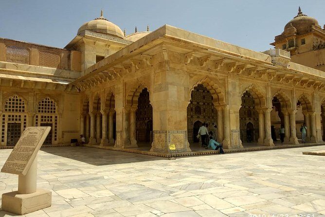 Private Jaipur Full One Day Tour In Pink City With Guide - City Palace: royal power meets practical visiting