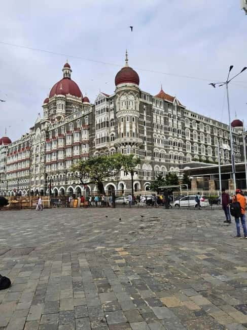 Private Mumbai Sightseeing Tour - Crawford Market and the final drop: wrap with local city texture