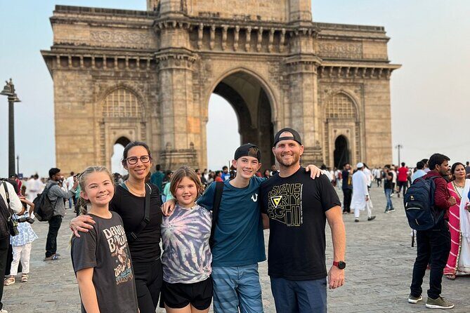 Private Mumbai Sightseeing Tour with Local English Guide - Gateway of India and Chhatrapati Shivaji Terminus: postcard sights with a timeline