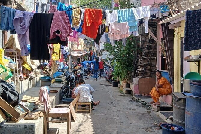 Private Mumbai Sightseeing Tour with Pickup, Car & Guide - The feel of this tour: structured, personal, and sometimes heavy
