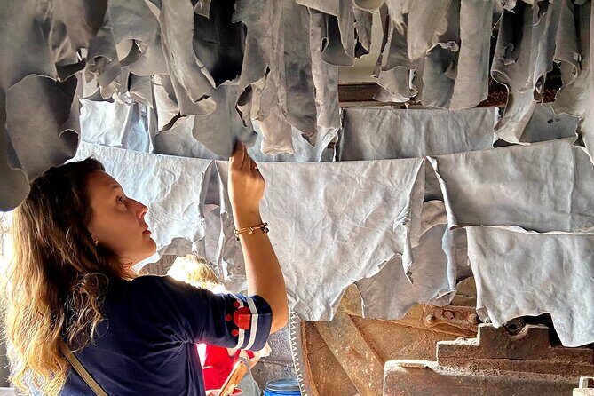 Private Slumdog Millionaire Tour in Dharavi with Slum Visit - Price and value: is $37.20 a fair deal for a private Dharavi tour?