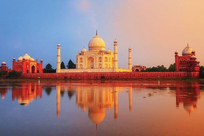 Private Taj Mahal at Sunrise and Agra Day Tour from Delhi - Breakfast at a 5-star hotel: the reset you need before Fort