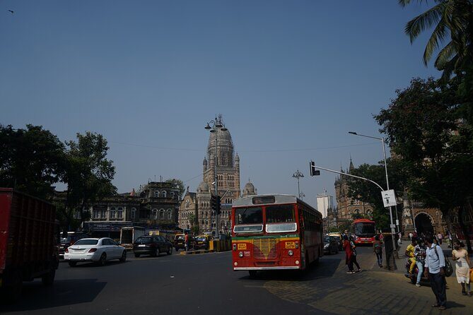Private Tour in Mumbai Slum with Sightseeing - Crawford Market and Chhatrapati Shivaji Terminus: commerce and architecture