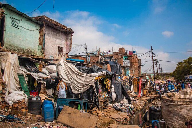 Sanjay Colony Slum Tour - Safety and comfort: what to expect on the ground