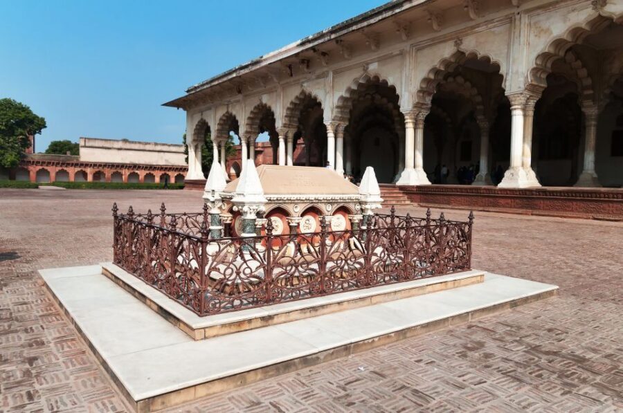 Taj Mahal, Fort, Baby Taj & Mehtab Bagh Private City Tour - Value check: why $23 can be a smart buy for a private day