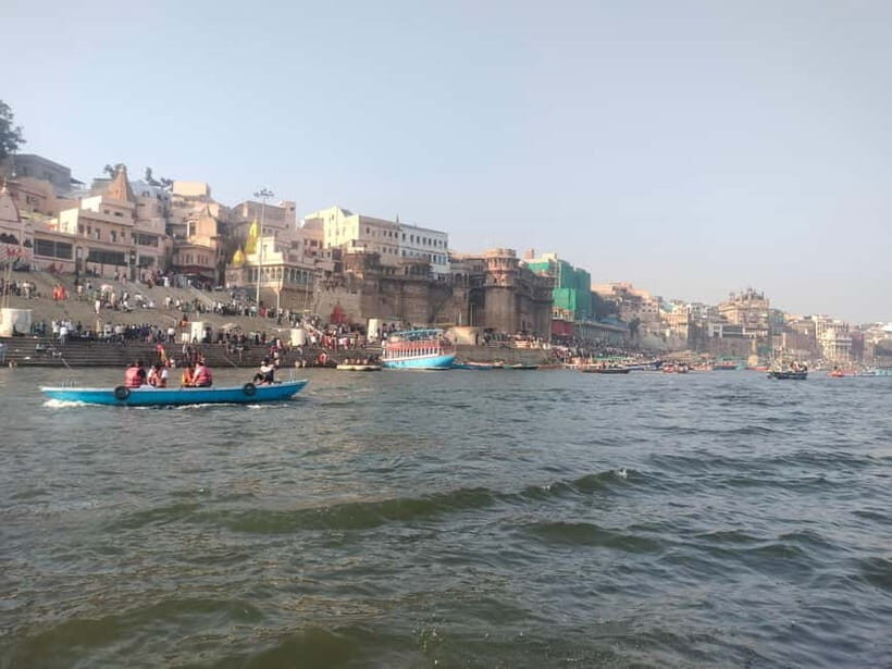 Tourist Guide English & Spanish Varanasi/Benares - The Ganges boat ride and Ganga Aarti from the water