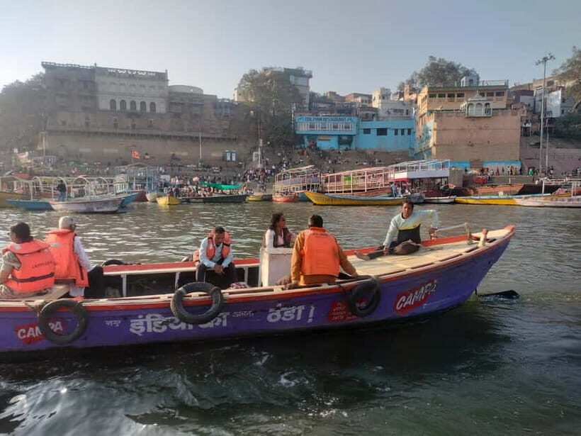 Tourist Guide English & Spanish Varanasi/Benares - Lolark Kund and the cluster of riverfront meaning
